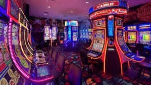 slot789 Myanmar Live Baccarat Dragon Tiger ကတ်ဂိမ်း Live Dealer ပြောင်းပြောင်းတင်းတင်း ကစားနေသောပုံ